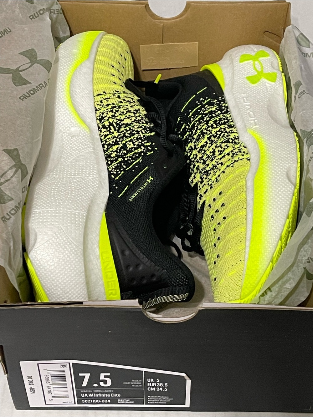 Under Armour Infinite Elite - Women’s 7.5 - Black/Sonic Yellow - NIB
